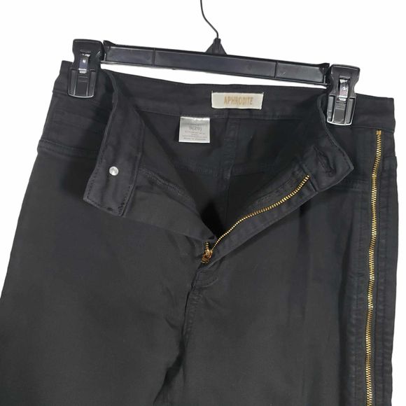 Aphrodite Juniors size 9 Black Denim Skinny Jeans with Zippered Sides - Picture 4 of 8